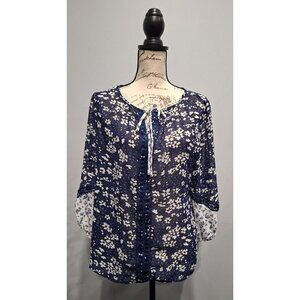 EUC Daisy Fuentes Blue & White Floral Lace-Trim Blouse/Sz. M
